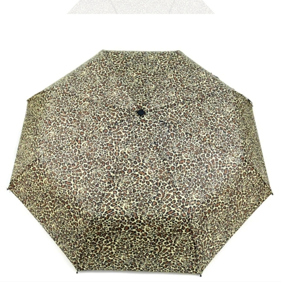NWT Compact leopard pattern Travel Umbrella - Picture 9 of 10